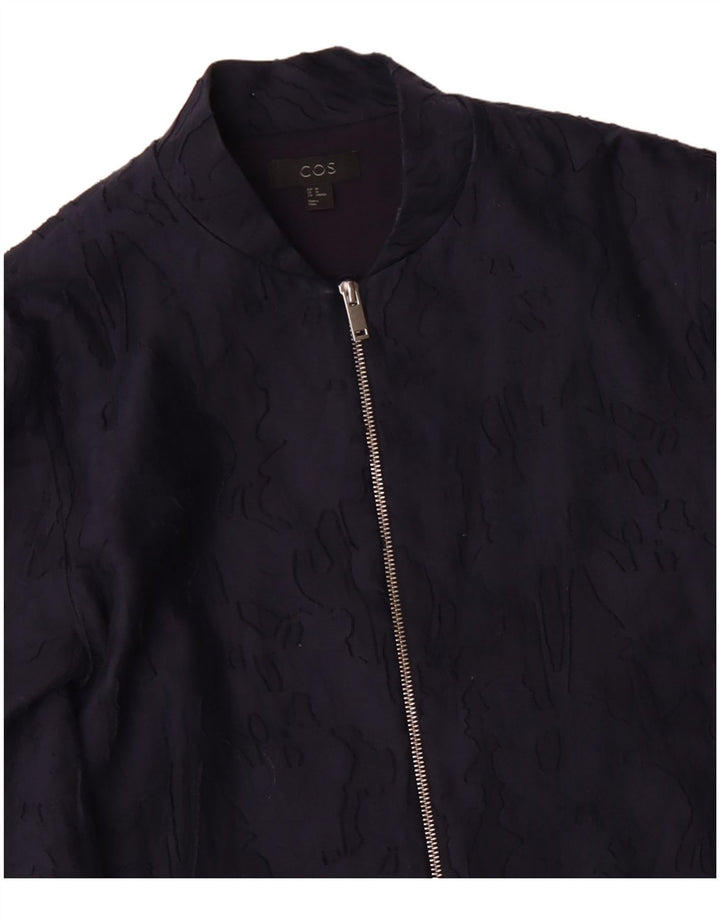 COS Damenmantel EU 40 Mittelmarineblaue Camouflage-Baumwolle