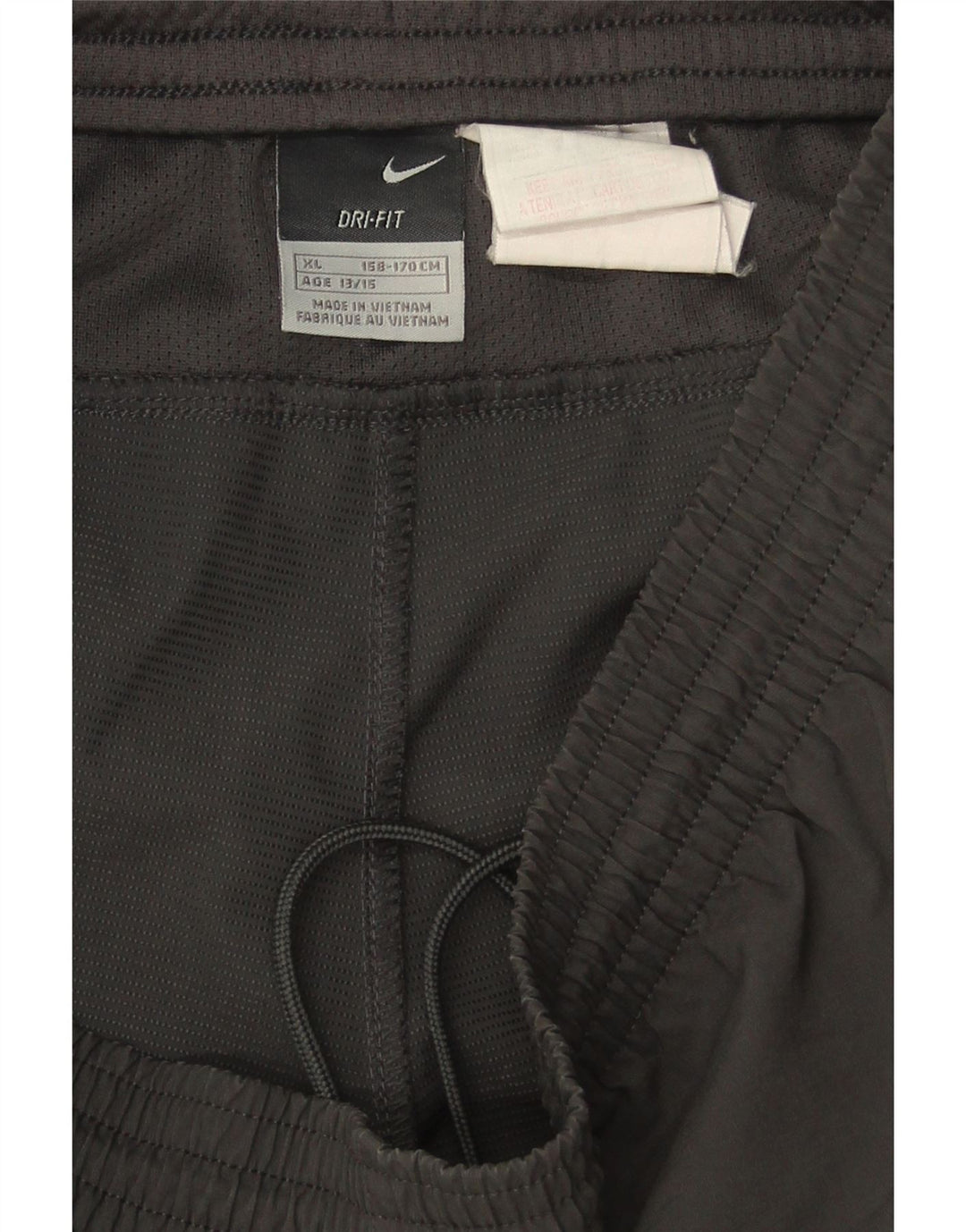 NIKE Boys Dri Fit Sport Shorts 13-14 Years XL Grey Polyester Vintage Nike and Second-Hand Nike from Messina Hembry 