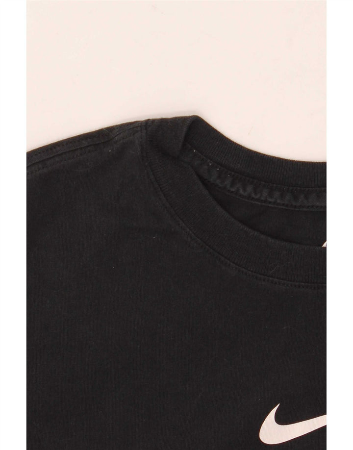 Nike Herren-T-Shirt mit Swoosh-Grafik, mittelschwarze Baumwolle