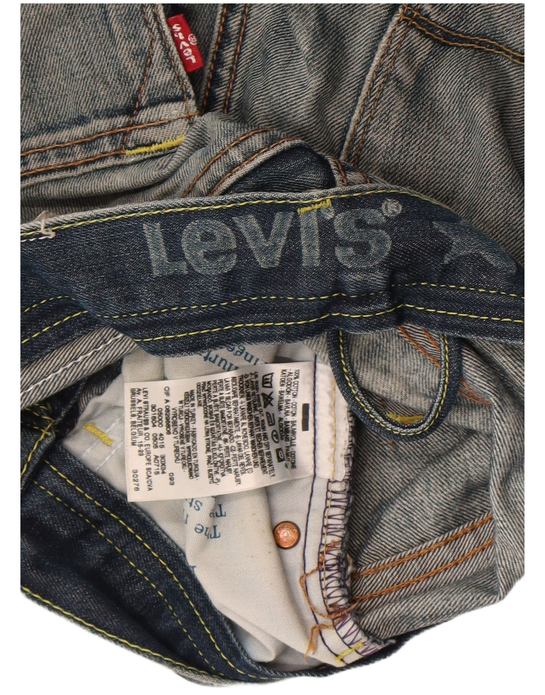 Levi's Damen-Jeansshorts mit Grafik, W30, mittelblaue Baumwolle