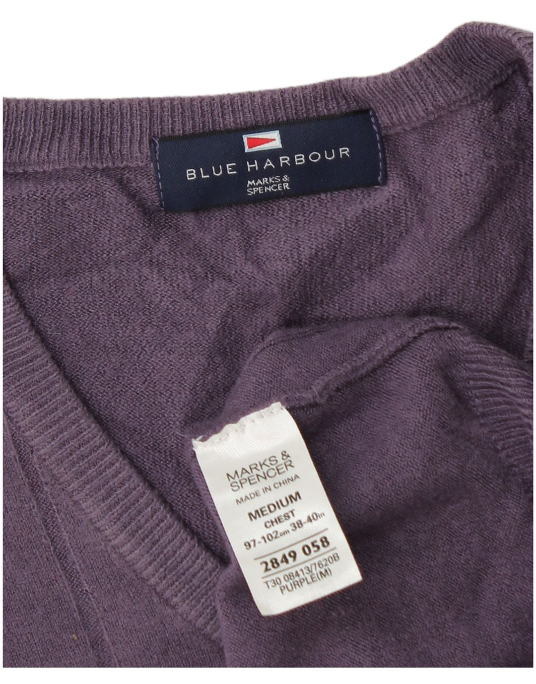 Marks & Spencer Herren Blauer Harbor-Pullover mit V-Ausschnitt Mittelviolett