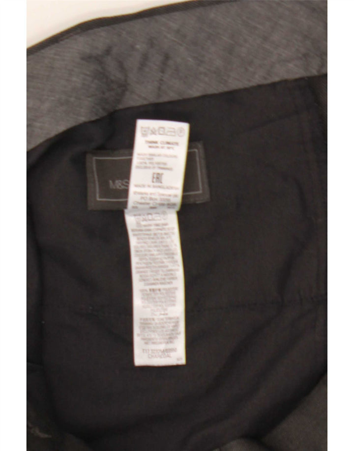 Marks & Spencer Herren-Freizeithose mit normaler Passform, W38, L33, grau, Polyester