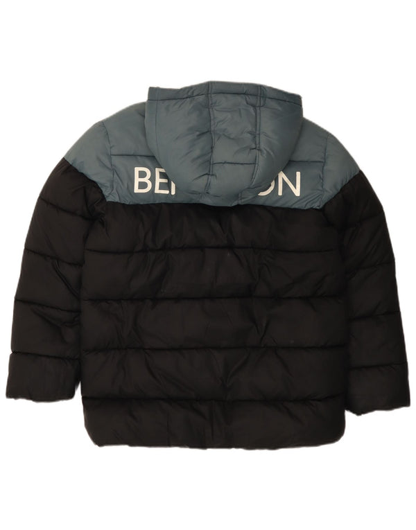 BENETTON Jungen gepolsterte Jacke mit Grafik, 10–11 Jahre, XL, Schwarz, Farbblock