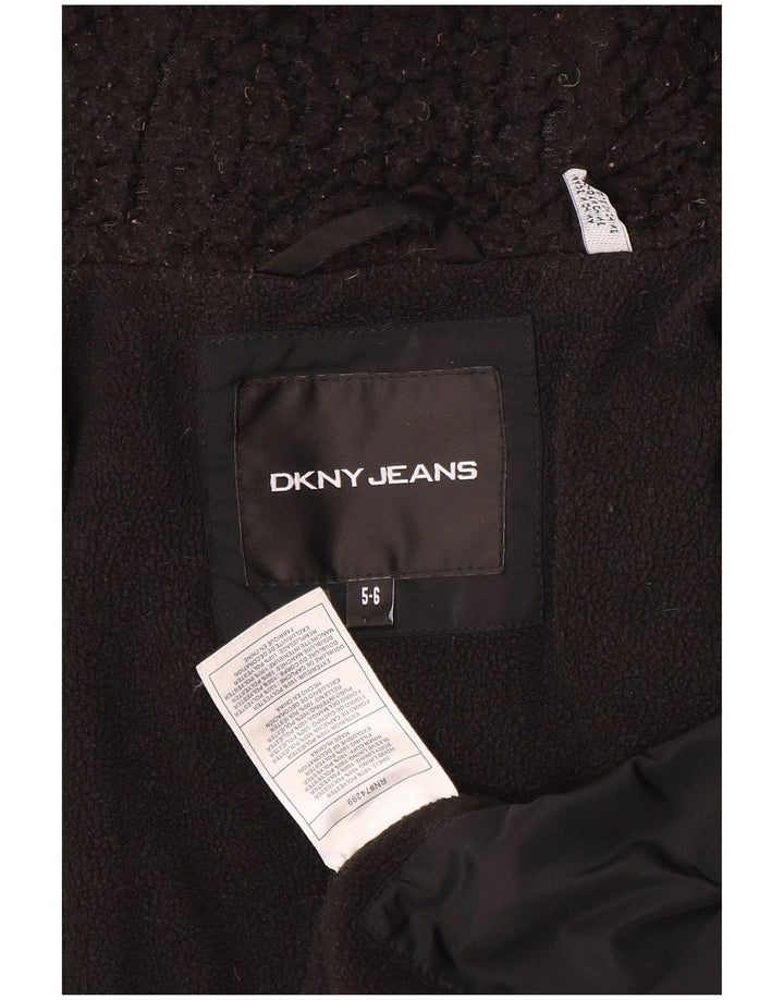 Dkny Jungen wattierte Jacke mit grafischer Kapuze, 5–6 Jahre, schwarzes Polyester