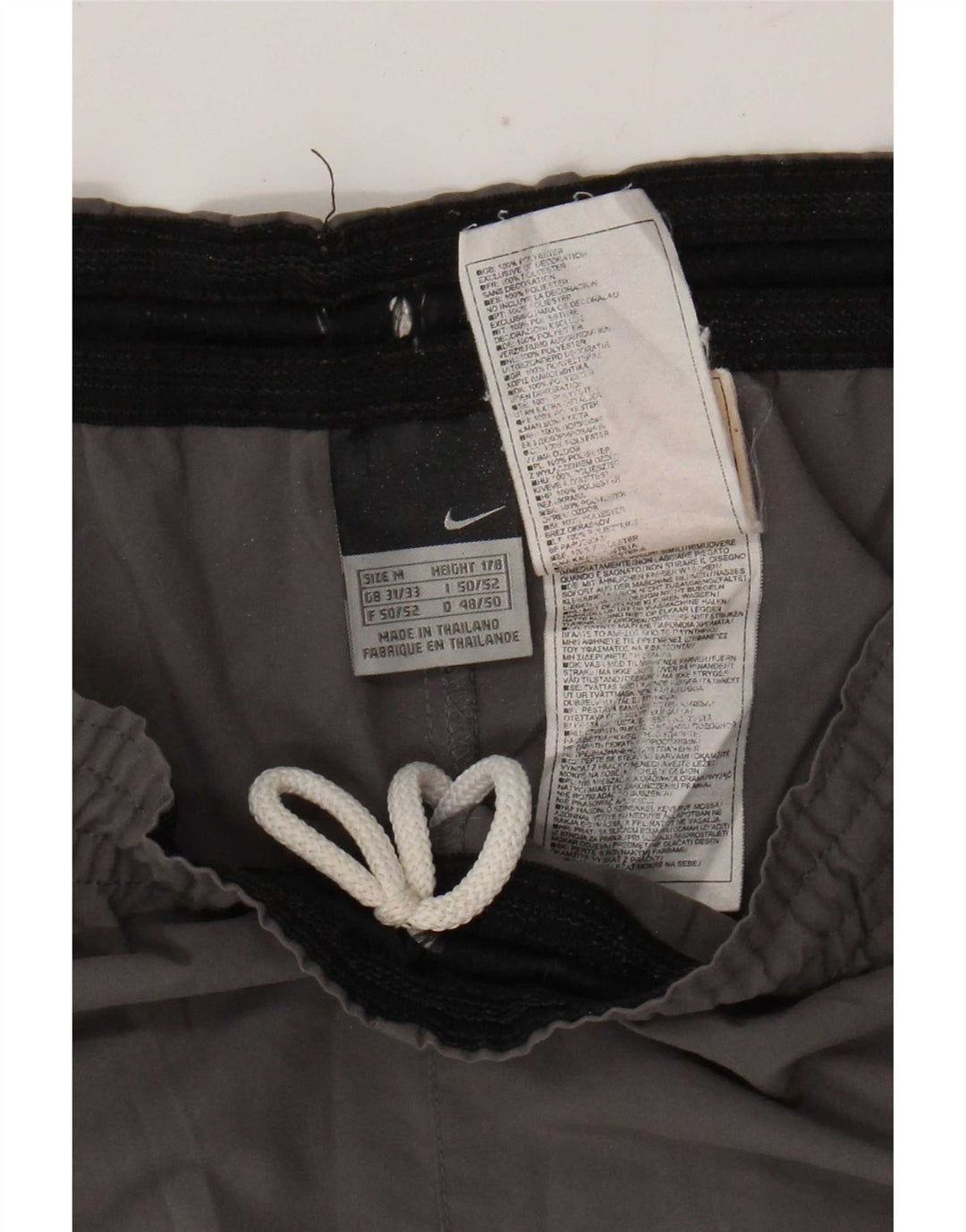 Nike Herren-Sportshorts aus mittelgrauem Colourblock-Polyester