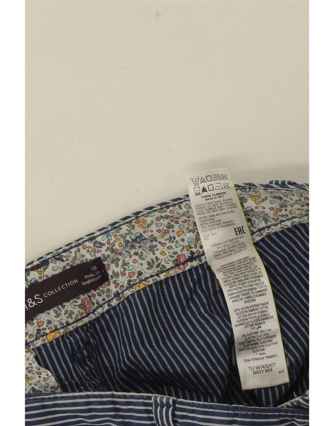 Marks & Spencer Damen-Hose mit kurzem Schnitt, UK 12, M, W30, L26, Marineblau