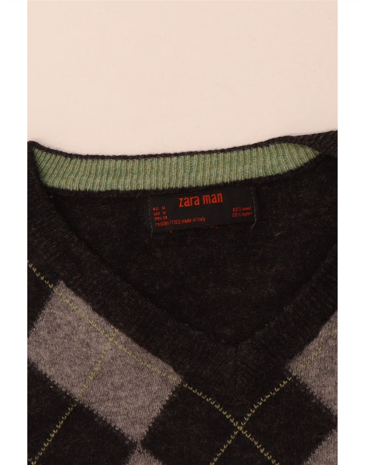 ZARA Herren-Pullover mit V-Ausschnitt, mittelgraue Argyle-/Diamantwolle