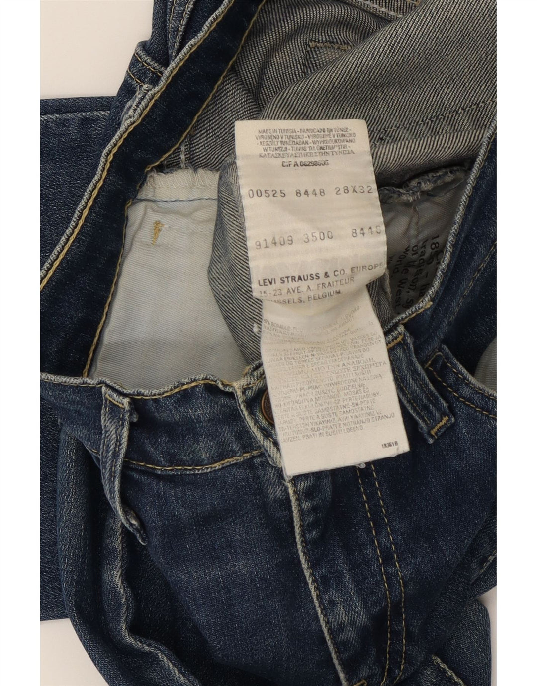LEVI'S Womens Cropped Jeans W28 L27 Blue Cotton Vintage Levi's and Second-Hand Levi's from Messina Hembry 