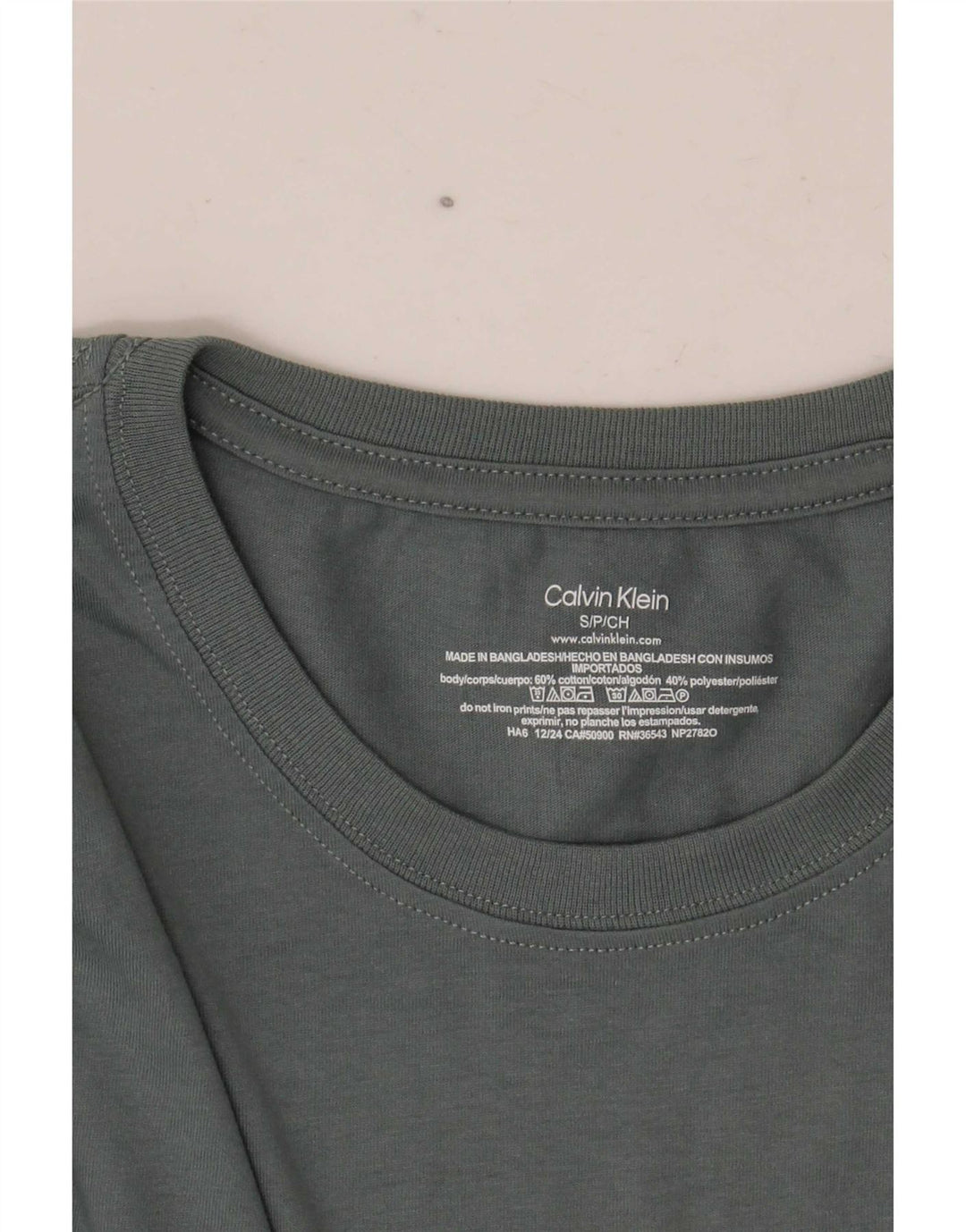 Calvin Klein Herren-T-Shirt mit Grafik, Größe S, graue Baumwolle