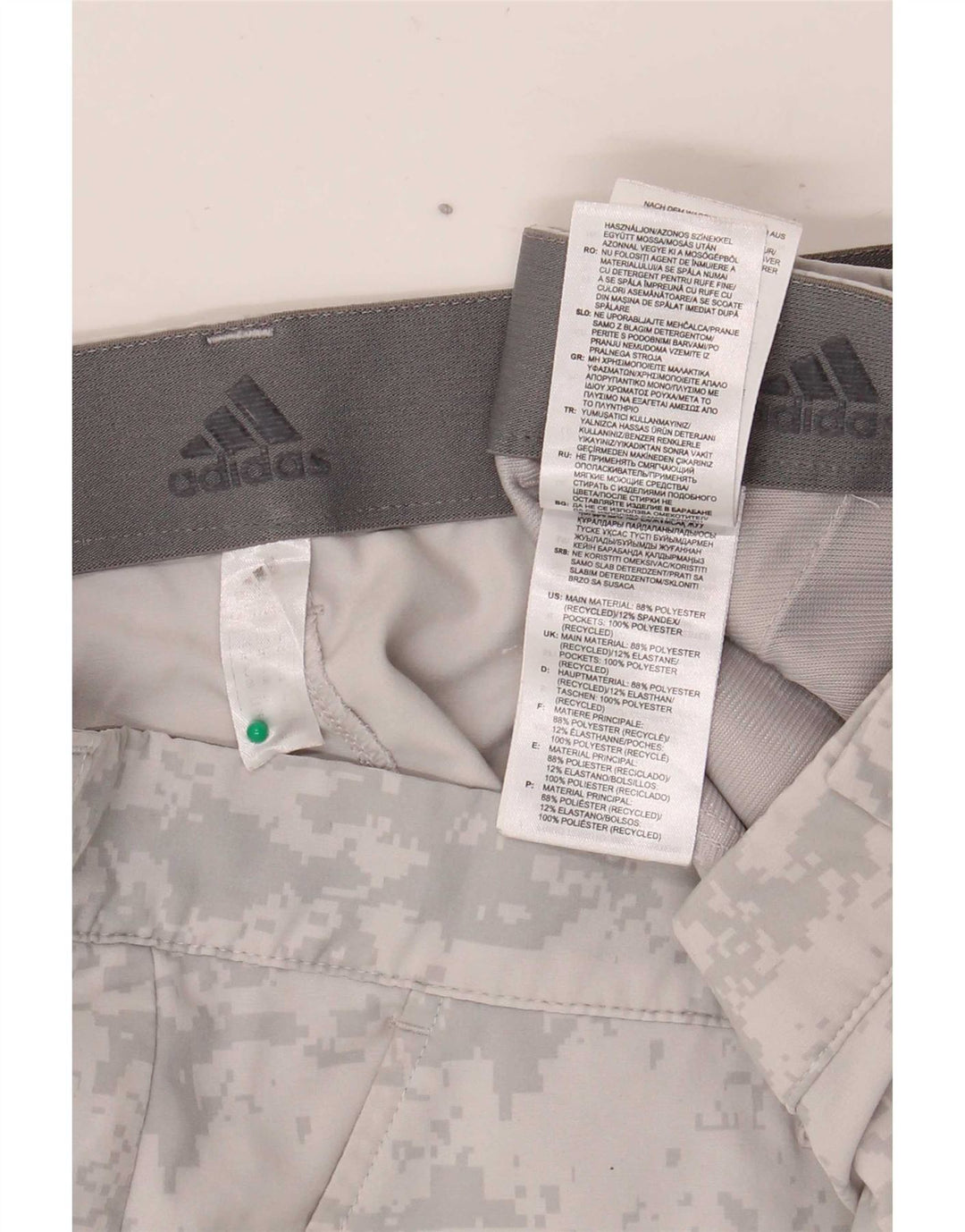 Adidas Herren-Sportshorts, großes graues Camouflage-Polyester