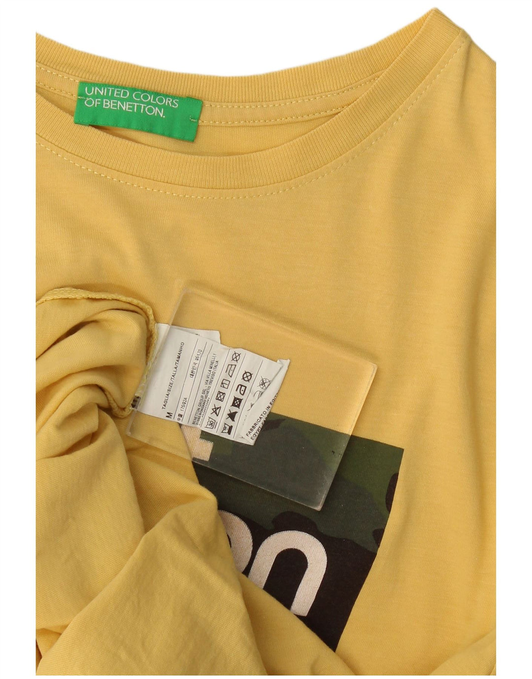Benetton Herren-T-Shirt mit Grafik, mittelgelbe Baumwolle
