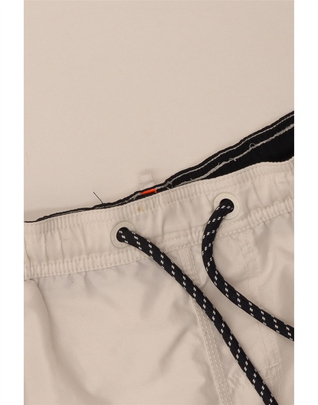 Superdry Herren-Badeshorts aus mittelweißem Polyester