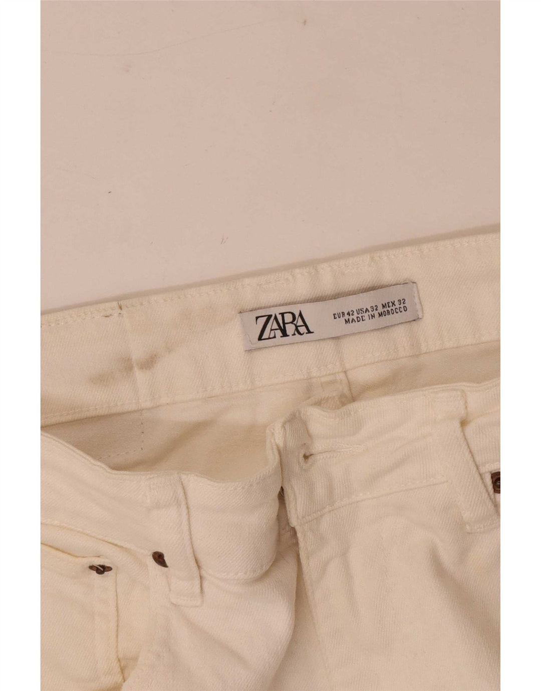 Zara Herren Jeansshorts EU 42 Large W32 Off White