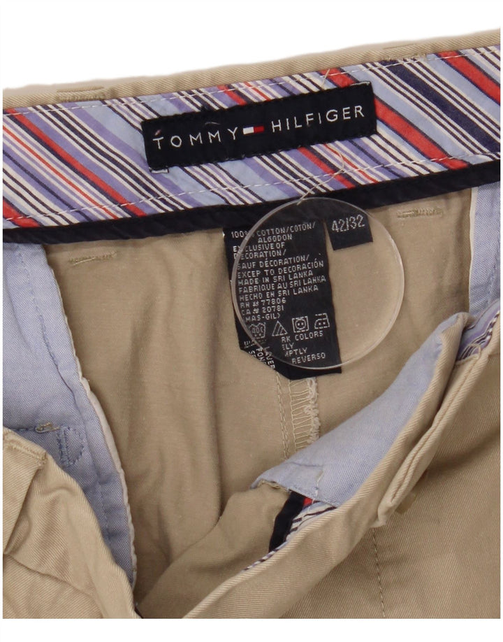 TOMMY HILFIGER Herren Chinohose mit Pegged, W42, L32, beige Baumwolle