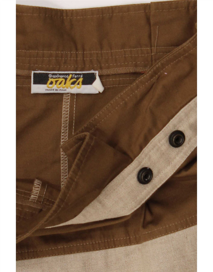 Gianfranco Ferre Damen Freizeitshorts W28 Mittelbeige Farbblock