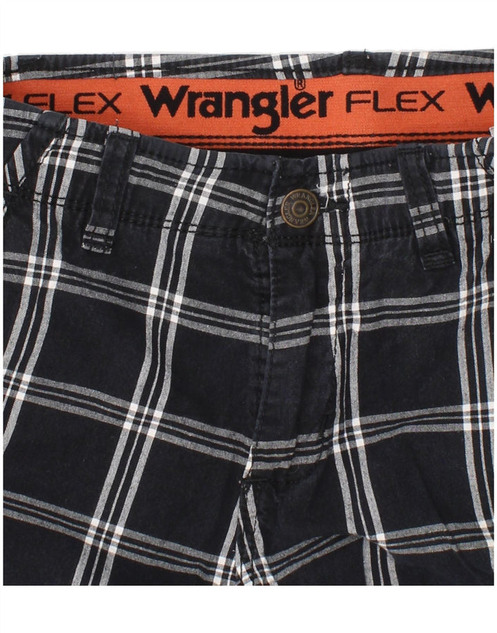 WRANGLER Boys Flex Cargo Shorts 9-10 Years W24  Navy Blue Check Cotton Vintage Wrangler and Second-Hand Wrangler from Messina Hembry 
