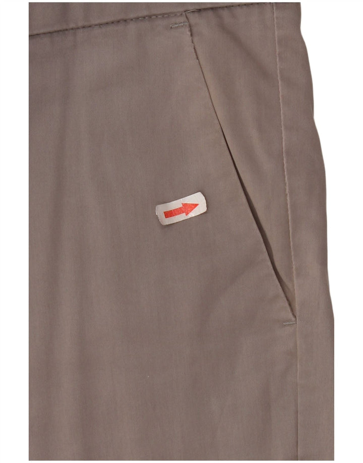 Dockers Herren-Chinohose mit normaler Passform, W36 L32, graue Baumwolle