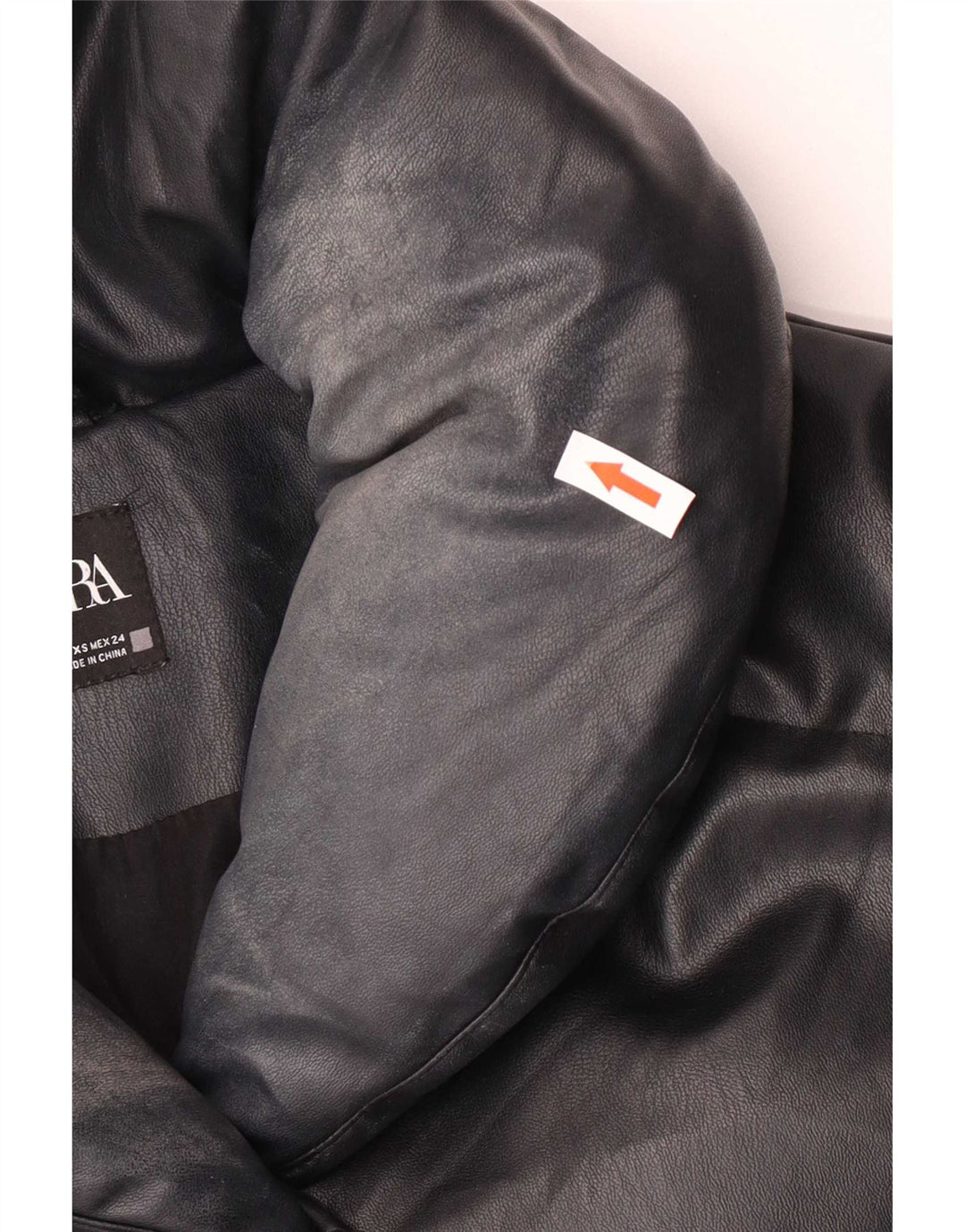 Zara Damen Übergroße gepolsterte Kunstlederjacke UK 6 XS Schwarz Polyurethan