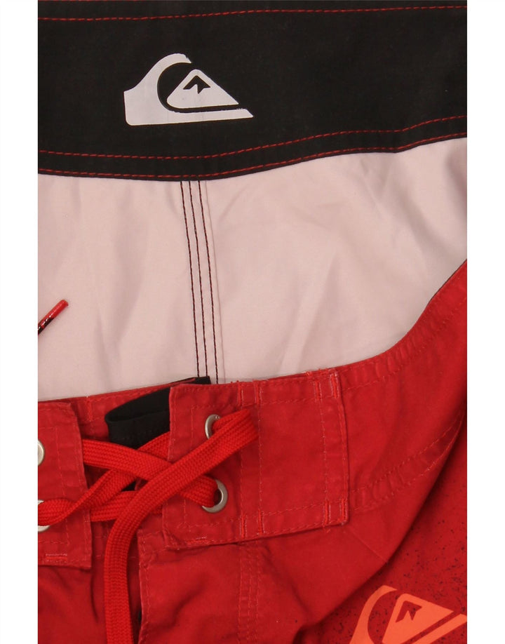 Quiksilver Herren-Badeshorts mit Grafik, mittelrot gestreift