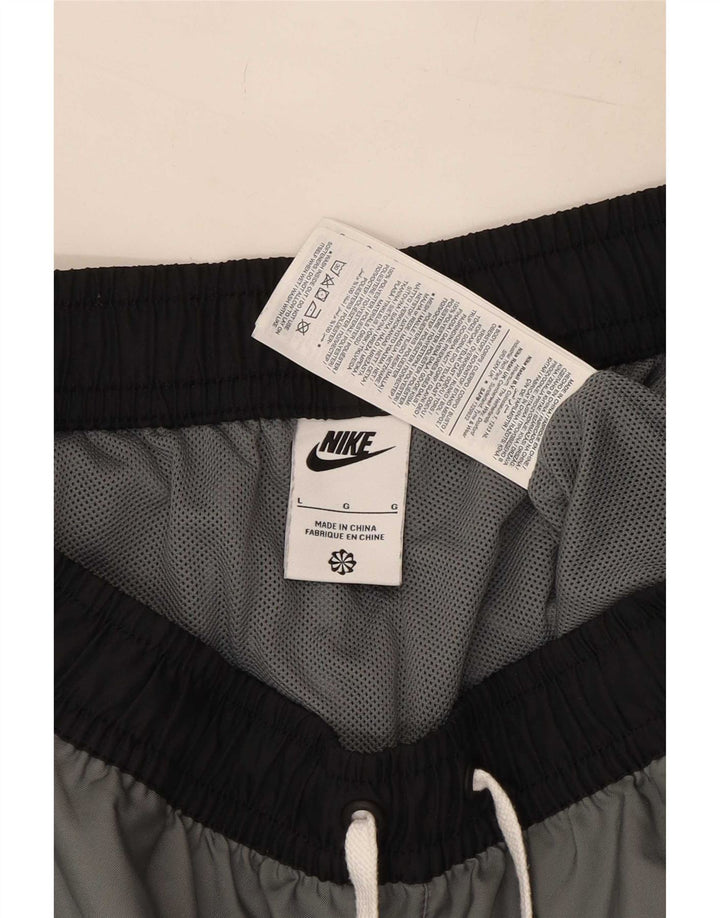 Nike Herren-Sportshorts, großes graues Colourblock-Polyester