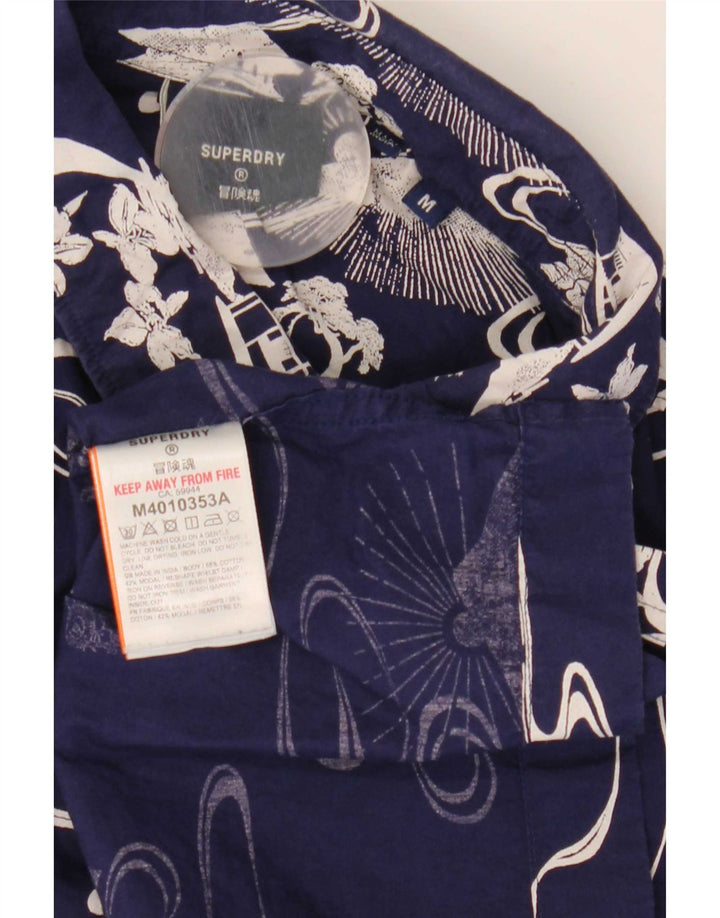 Superdry Herren Grafik-Kurzarmhemd aus mittelblauer Baumwolle