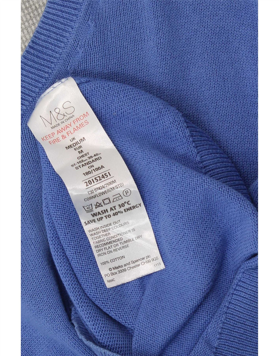 Marks & Spencer Herren-Pullover mit V-Ausschnitt aus mittelblauer Baumwolle