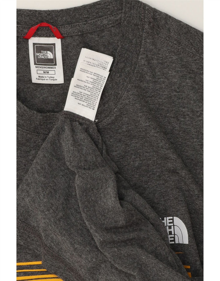 THE NORTH FACE Herren Grafik-T-Shirt-Oberteil aus mittelgrauer Baumwolle