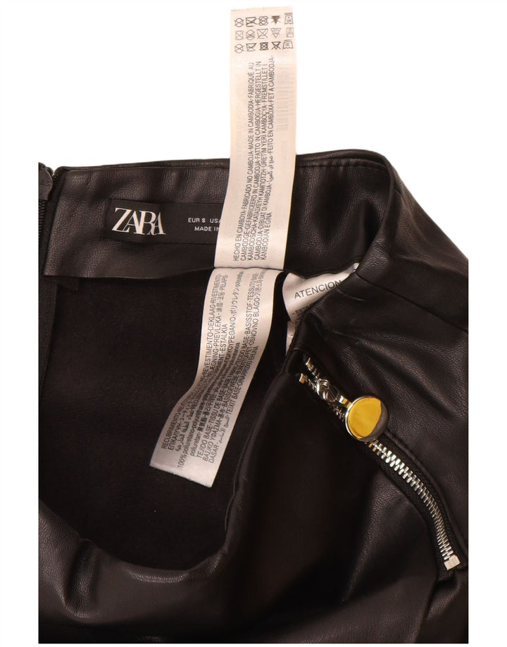 ZARA Damen-Freizeitshorts aus Kunstleder, Größe S, W26, Schwarz, Polyurethan