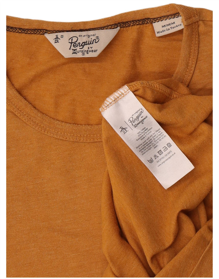 Penguin Herren-T-Shirt aus mittelgelber Baumwolle